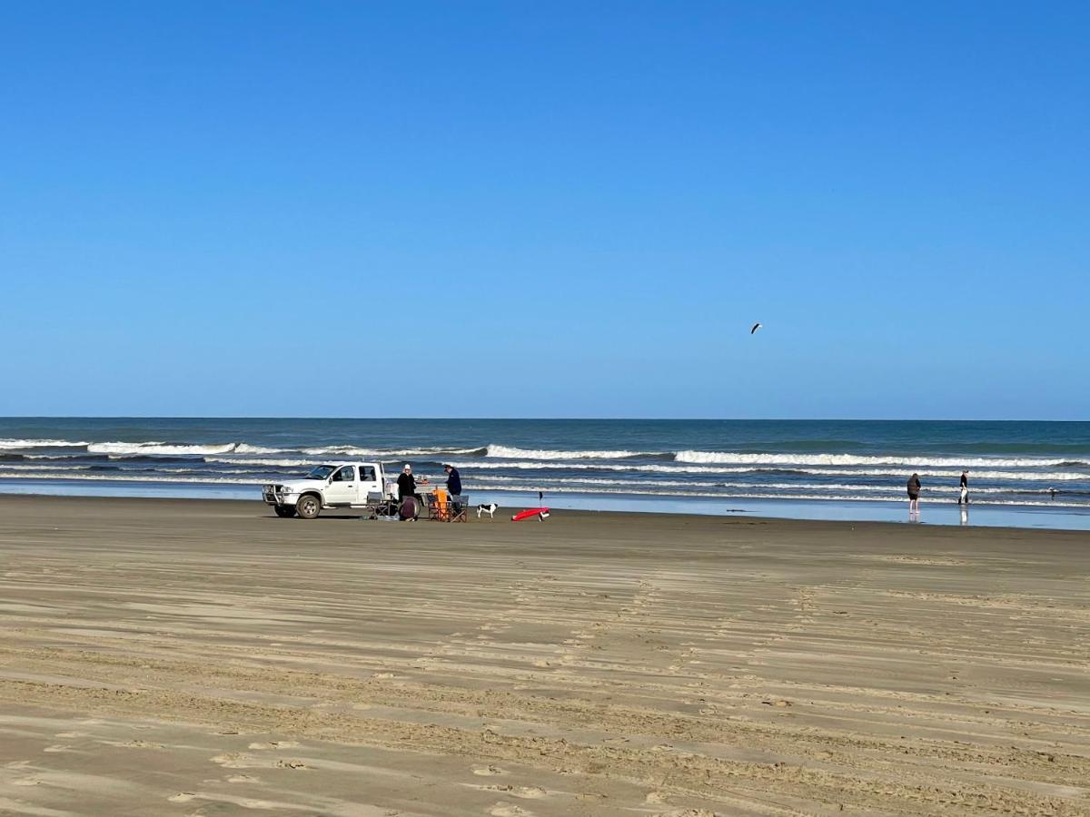Toad Hall Baylys Beach Екстер'єр фото
